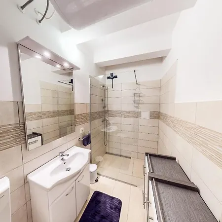 Apartman Chaplin - Free Garage Parking Ljubljana